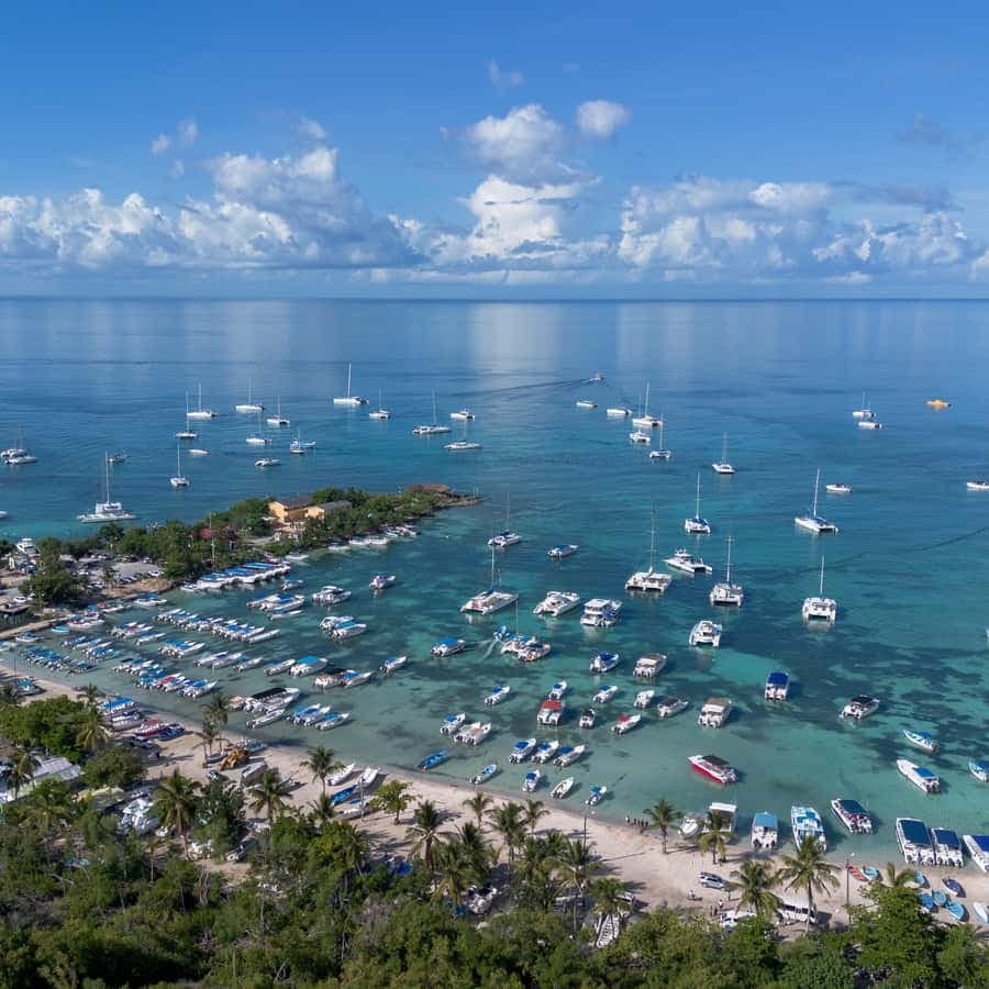 From Punta Cana: Catalina Island Swim, Sail & Snorkel