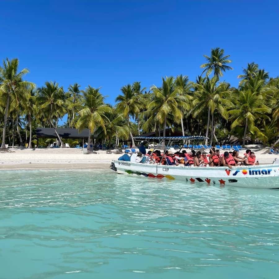 Saona Island Full-Day Cruise, Natural Pool and Lunch