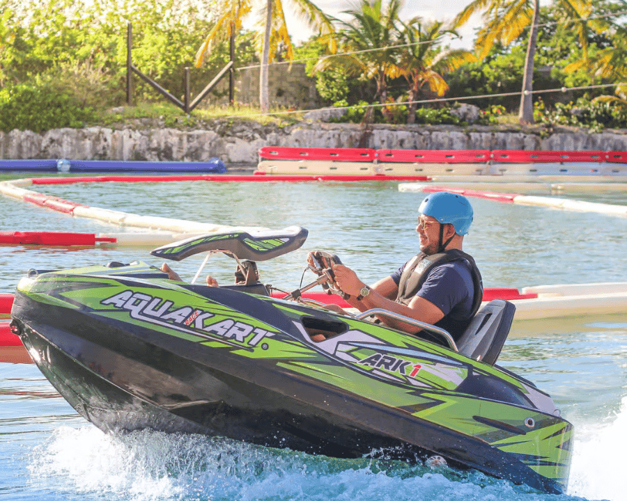 Punta Cana: Caribbean Lake Park Aqua Adventure Package