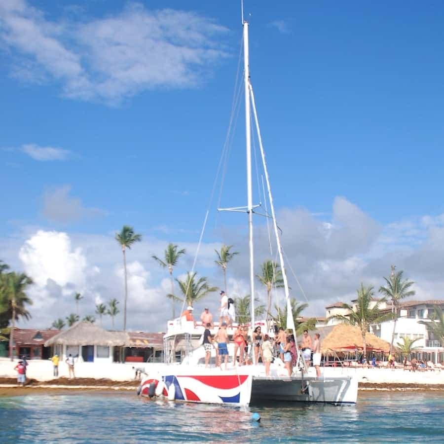 Punta Cana: Catalina Island Cruise with Lunch and Open Bar
