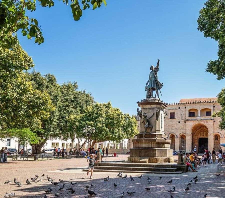 From Punta Cana: Santo Domingo Full-Day Tour with Lunch