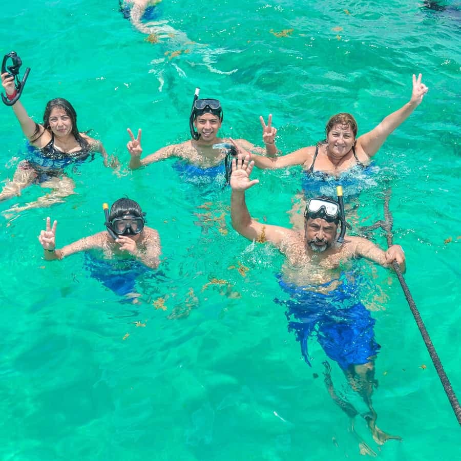 Punta Cana: Catamaran Family Tour