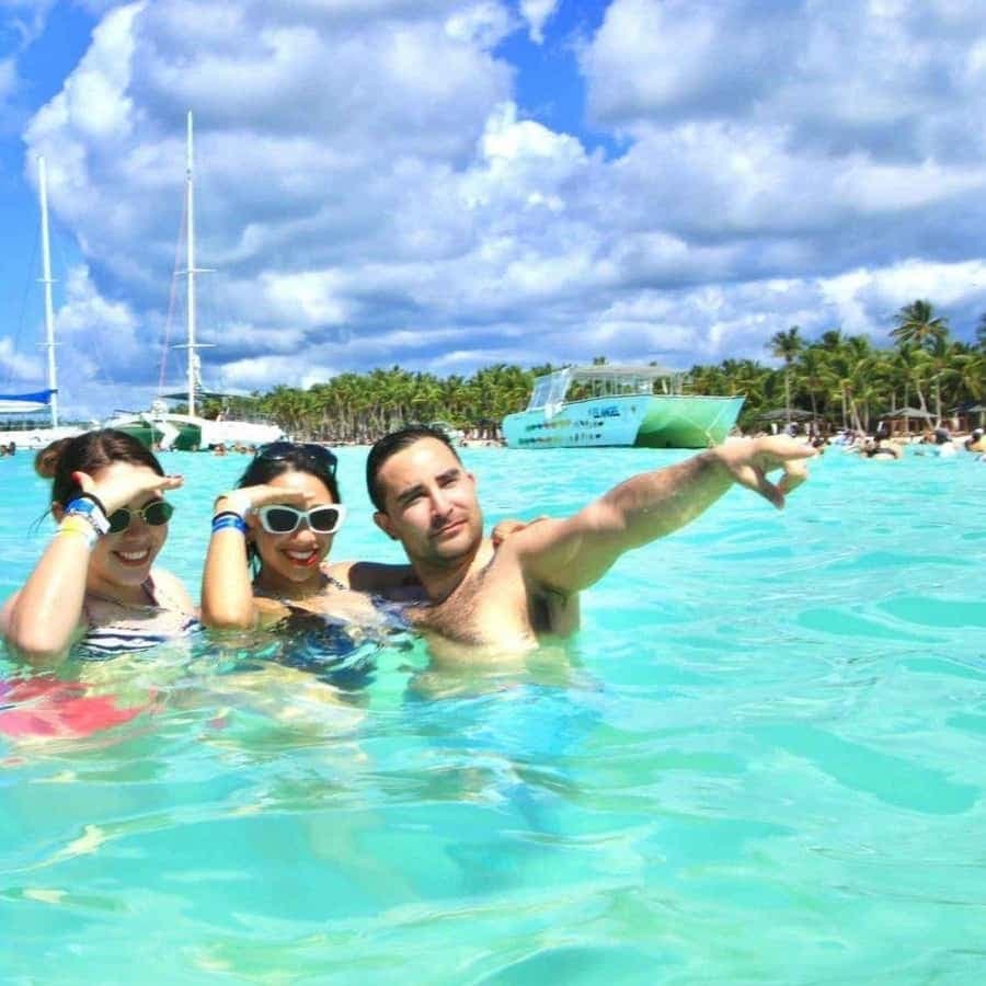Punta Cana: Saona Island Speedboat and Catamaran Tour - Dominican Republic