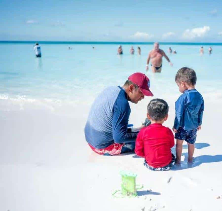 Punta Cana: Saona Island VIP Catamaran, Beach & Sunset Tour