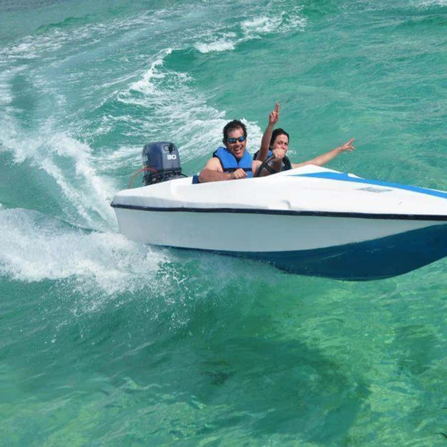 Punta Cana: Speedboat and Snorkeling Tour with Hotel Pickup