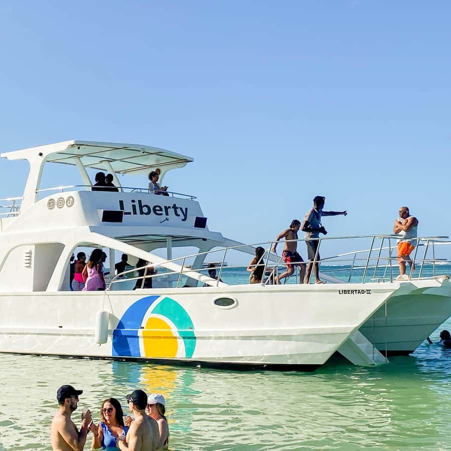 Punta Cana Private Catamaran with Snorkeling & Natural Pool