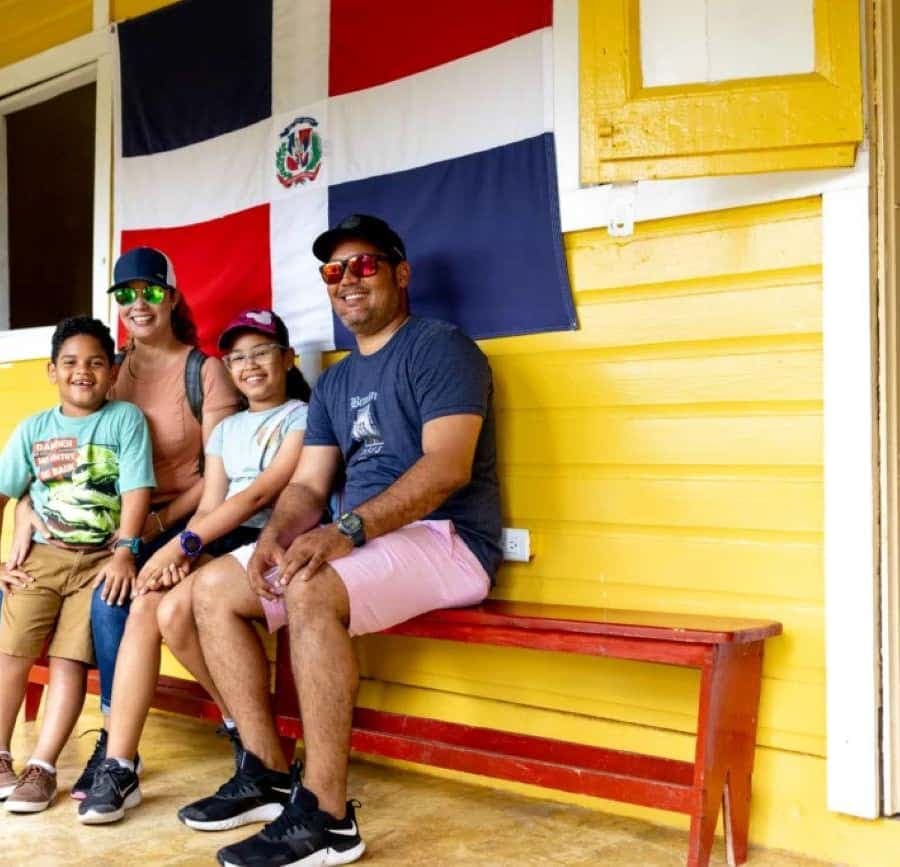 Punta Cana: Monkeyland Half-Day Tour with Snacks and Guide