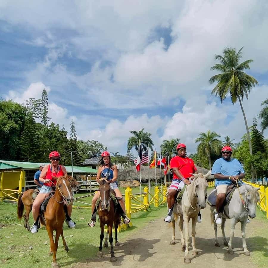 Full-Day tour in Miches : Horseback Riding + ATV Off-Road