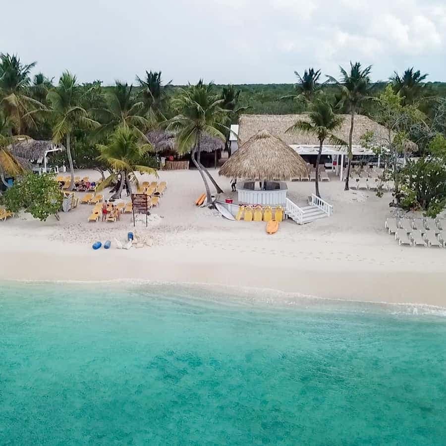 La Romana: Catalina Island and Altos de Chavón Day Trip - Dominican Republic
