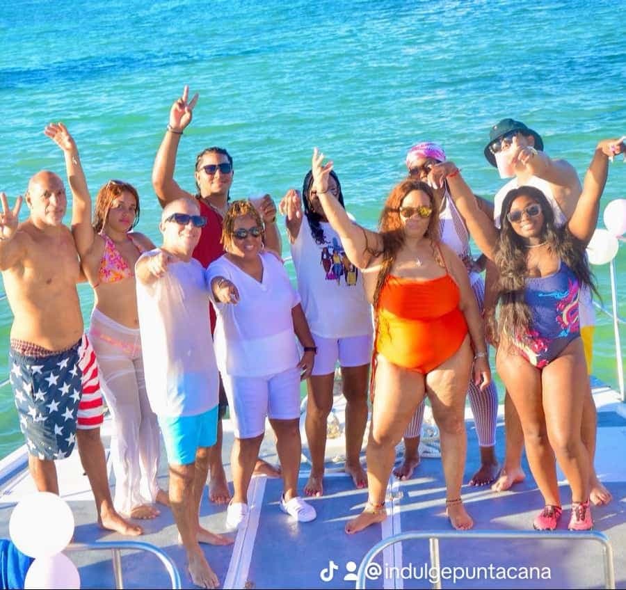 Private Catamaran with Open Bar and Dominican Meal