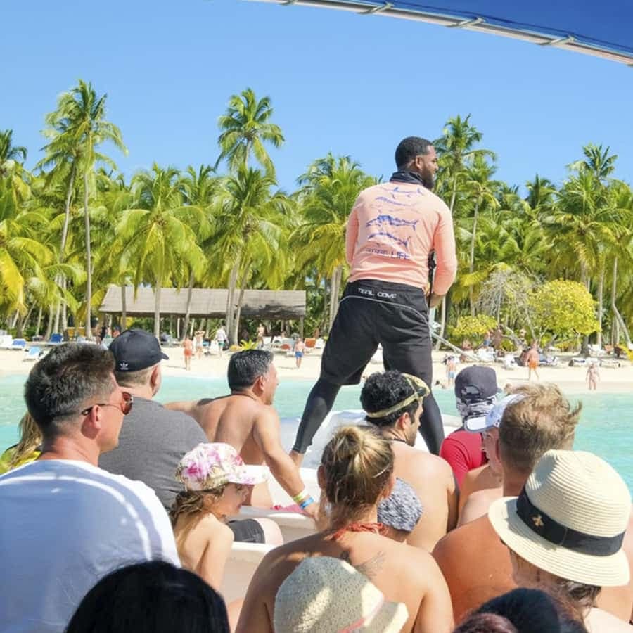Punta Cana: Isla Saona Day Trip with Catamaran Cruise