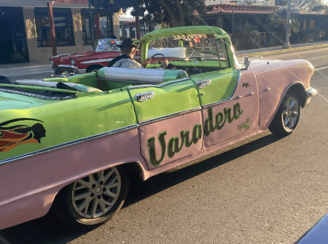 Varadero Private Classic Car Tour