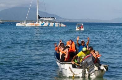 Puerto Plata: Catamaran Snorkeling Trip with Buffet