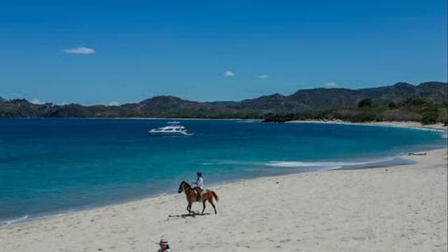 Horseback Riding & Massages Beach Tour