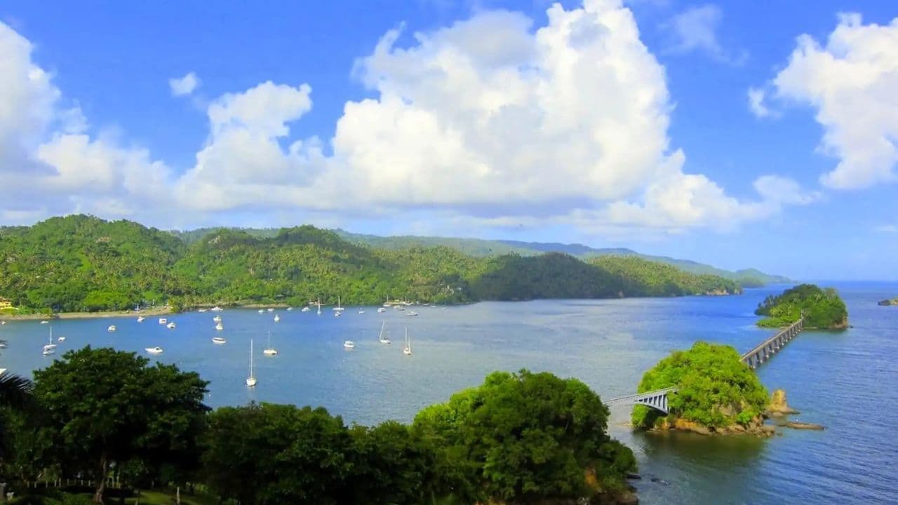 Santo Domingo: Samana, El Limon Waterfall and Cayo Levantado