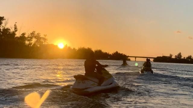 Puerto Rico: Guided East Coast Jet Ski Tour to Isla Verde
