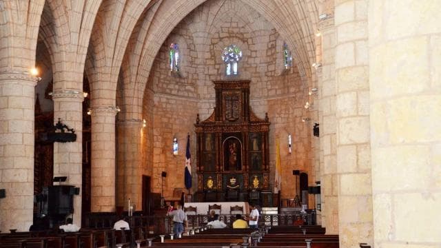 Discover Santo Domingo: Colonial History, Monuments & Lunch