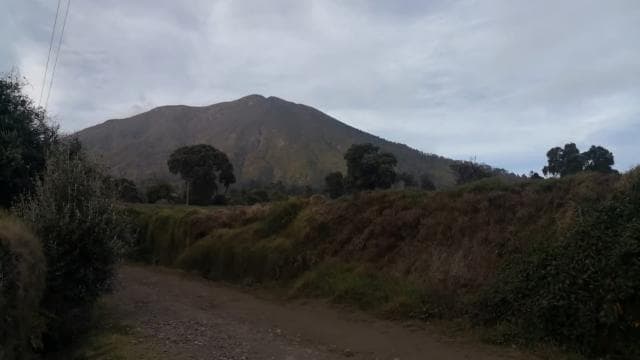 San Jose: Irazú & Turrialba Volcanos & Orosi Valley Day Tour