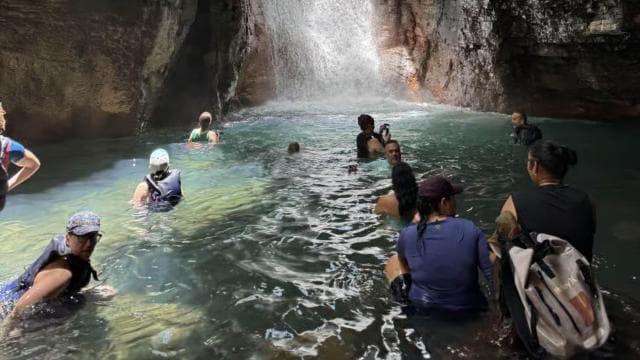 Liberia: La Leona Waterfall River Tubing