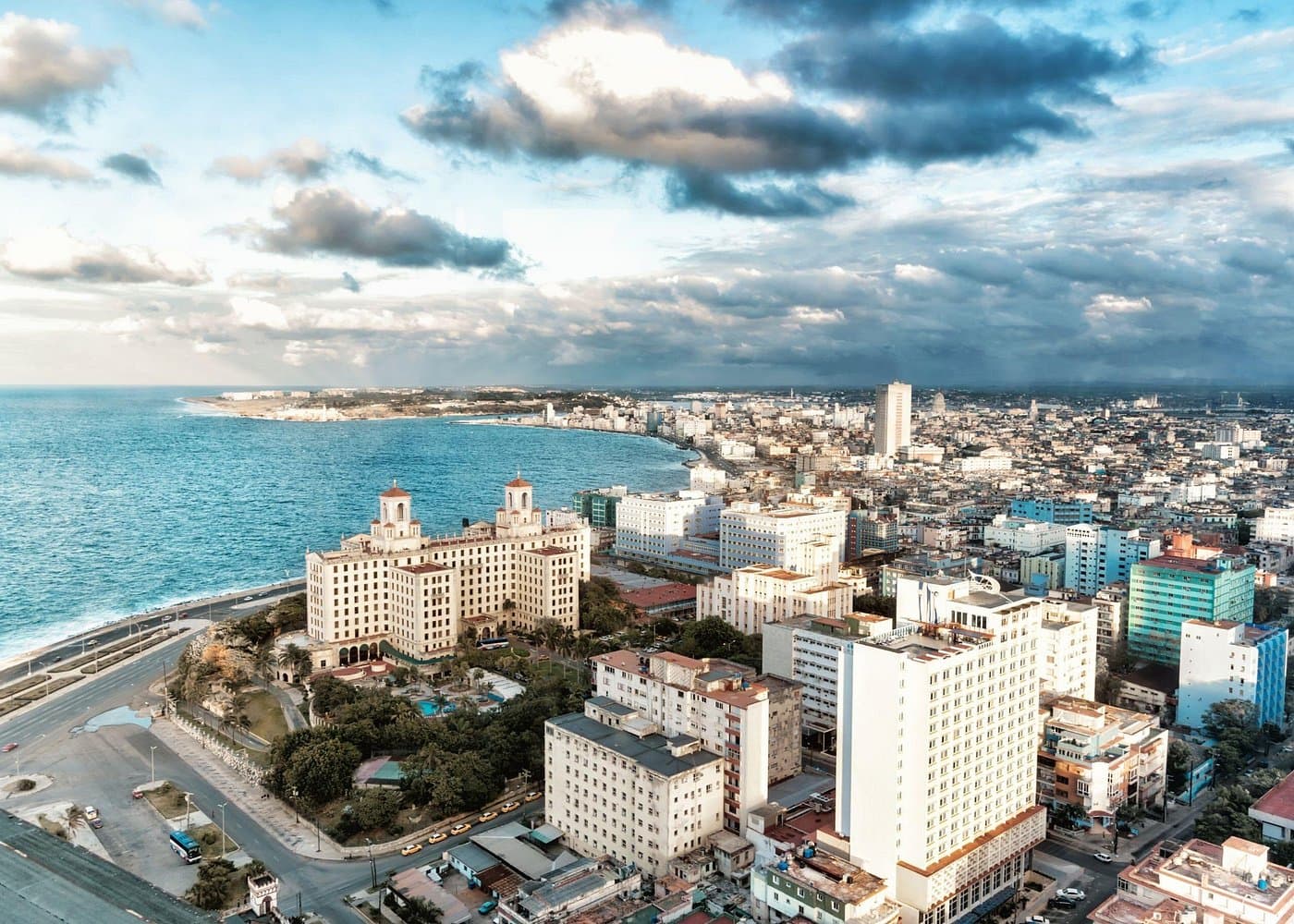 Private Custom Tour with a Local Guide Havana