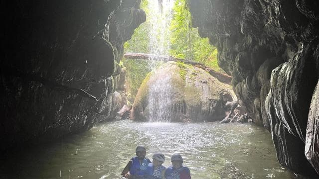 Vega Baja: Highlights views and Guided Tour in Caves