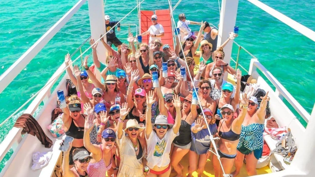 Punta Cana: Boat Party + Unlimited Drink