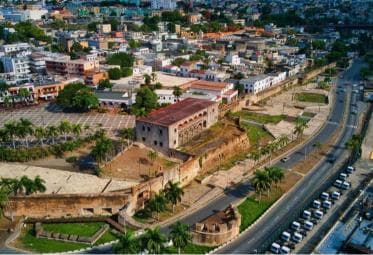 From Punta Cana: Santo Domingo Full-Day Tour with Lunch