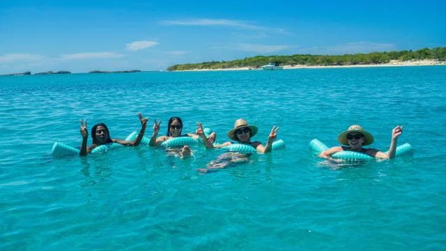 Icacos or Palomino: Luxury Yacht Tour. Snorkeling and Lunch