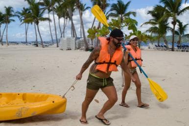 Samana Bay: Cayo Levantado Snorkeling and Kayaking Tour