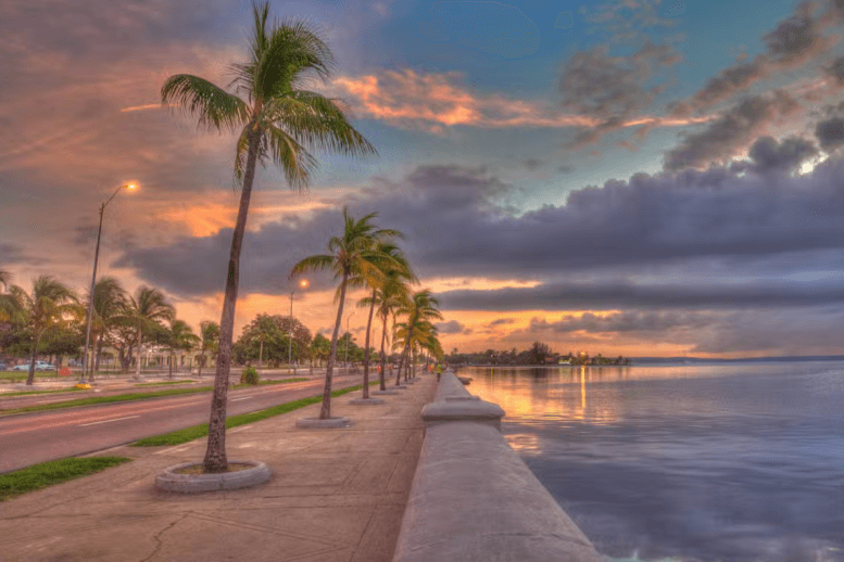 Cienfuegos Evening Tour with Dinner