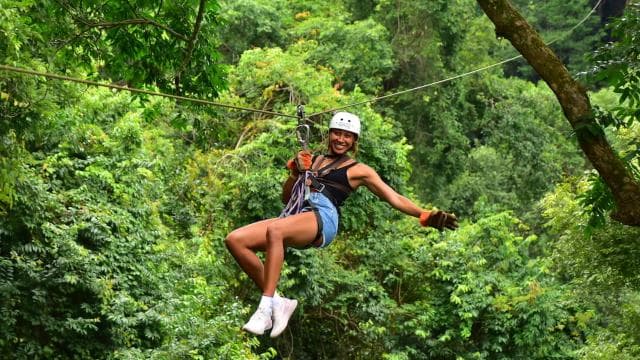 Jaco Beach: Zip-lining, Horseback Tour Combo