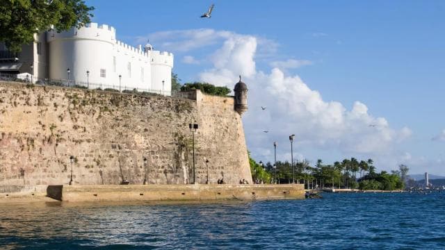 San Juan: Old Town Walking Tour with Local Guide