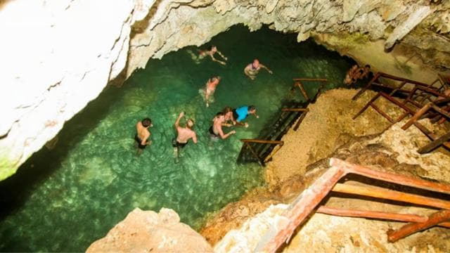 Punta Cana: Domitai Park Zipline, Buggy & Cenote Tour