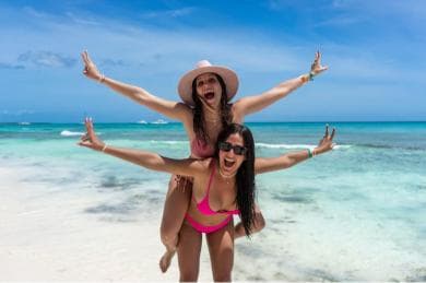 From Punta Cana: Saona Island Tour by Catamaran with Open Bar and Buffet