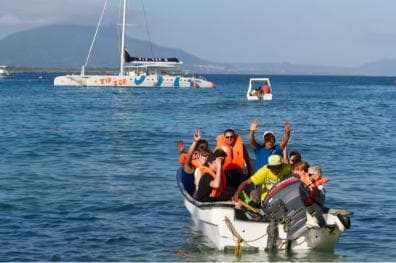 Puerto Plata: Sosúa Catamaran Day Trip with Lunch and Drinks