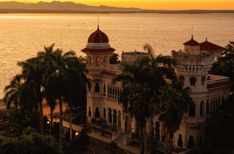 Cienfuegos Evening Tour with Dinner