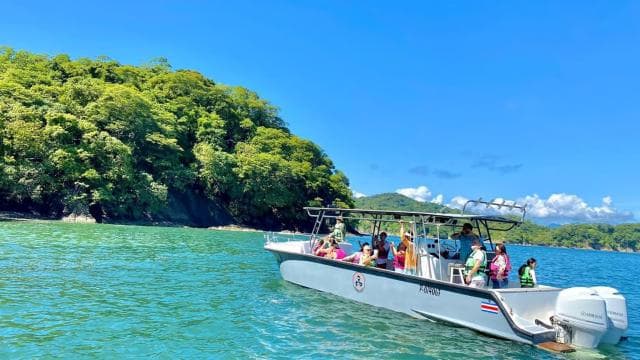 From Jacó: Isla Tortuga Small-group Adventure Tour