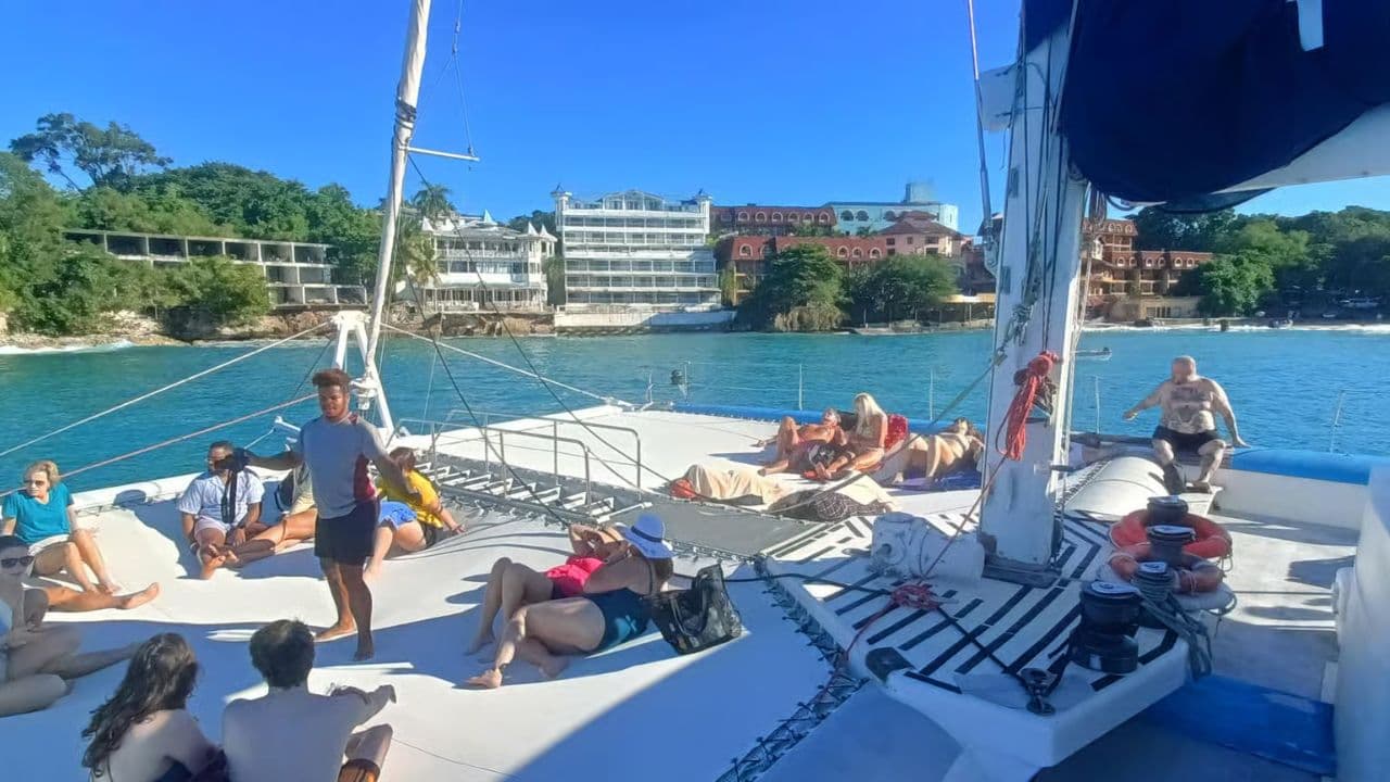 From Puerto Plata: Cayo Arena Private Catamaran Trip & Lunch - Dominican Republic