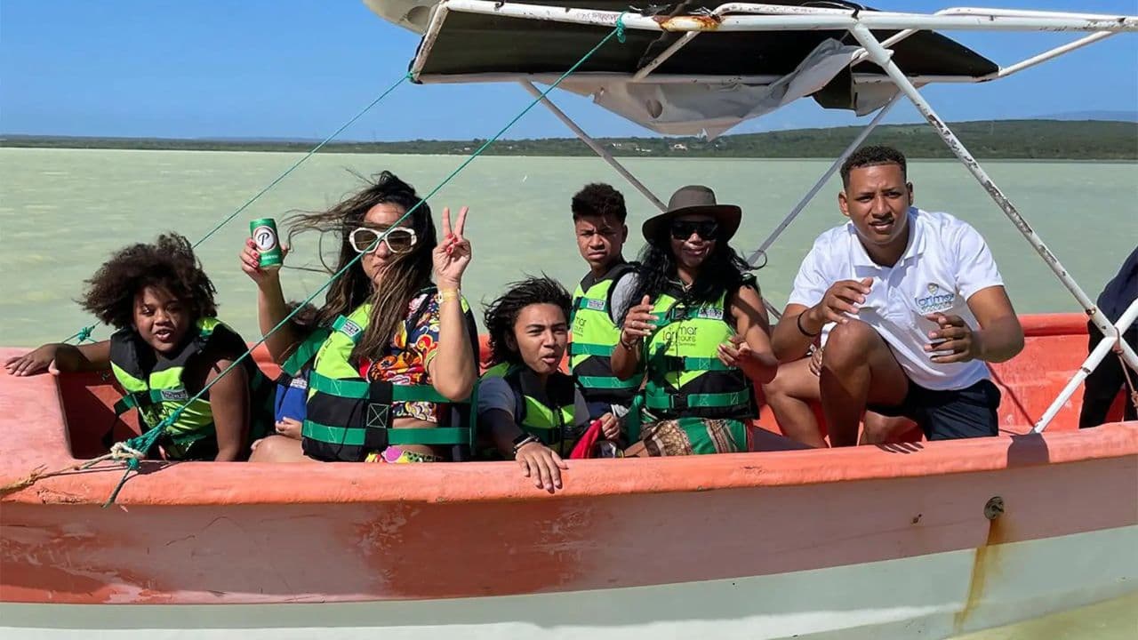 Bahía de las Águilas + Laguna de Oviedo ¡TODO INCLUIDO!