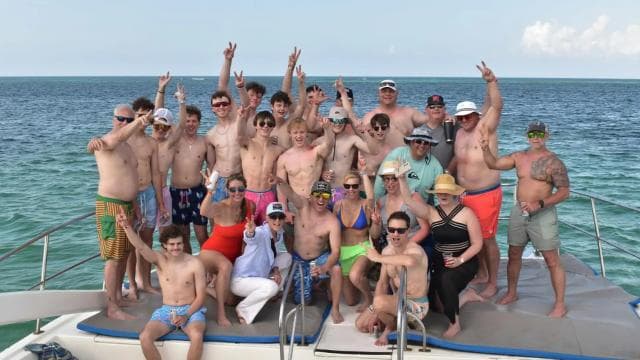 Užijte si 3 hodiny ve VIP Yacht Party Cruise s otevřeným barem - Dominican Republic
