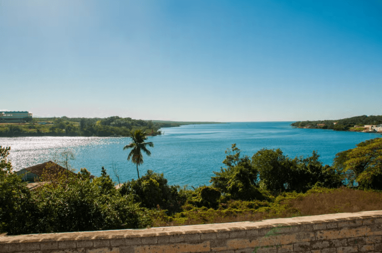 Boat Trip in Cienfuegos Bay + the Castle of Jagua