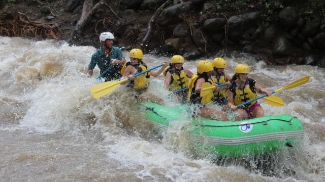 La Fortuna: White Water Rafting Class V