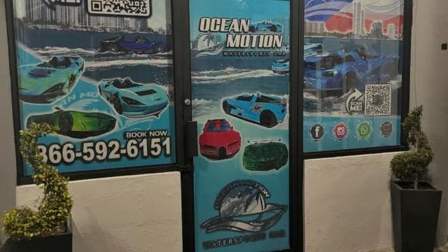 San Juan: WATER JET CAR-Green McLaren Experience - Dominican Republic