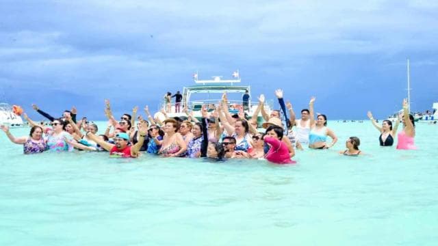Punta Cana: Saona Island Tour with Lunch and Drinks