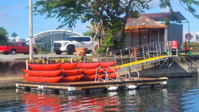San Juan: LED Night Tour Chiliboat Waterbike, Condado Lagoon