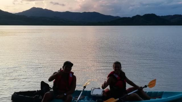 Paquera: Sunset and Bioluminescence Evening Kayaking Tour