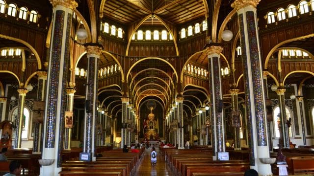 San Jose: Irazú Volcano, Cartago City & Orosi Valley Tour