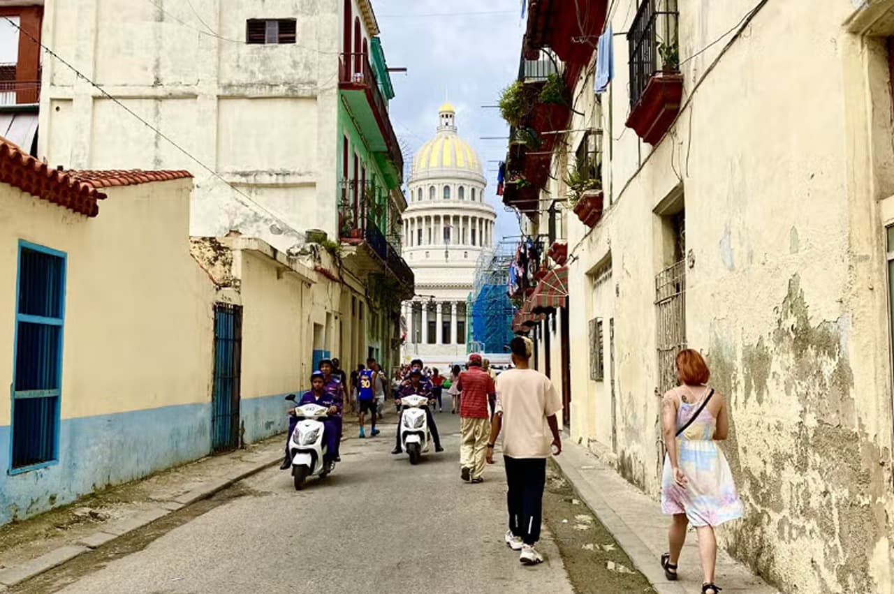 Modern Havana Tour