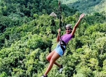 Private:Amber Cove: Zipline, Waterfalls, and Lunch Tour