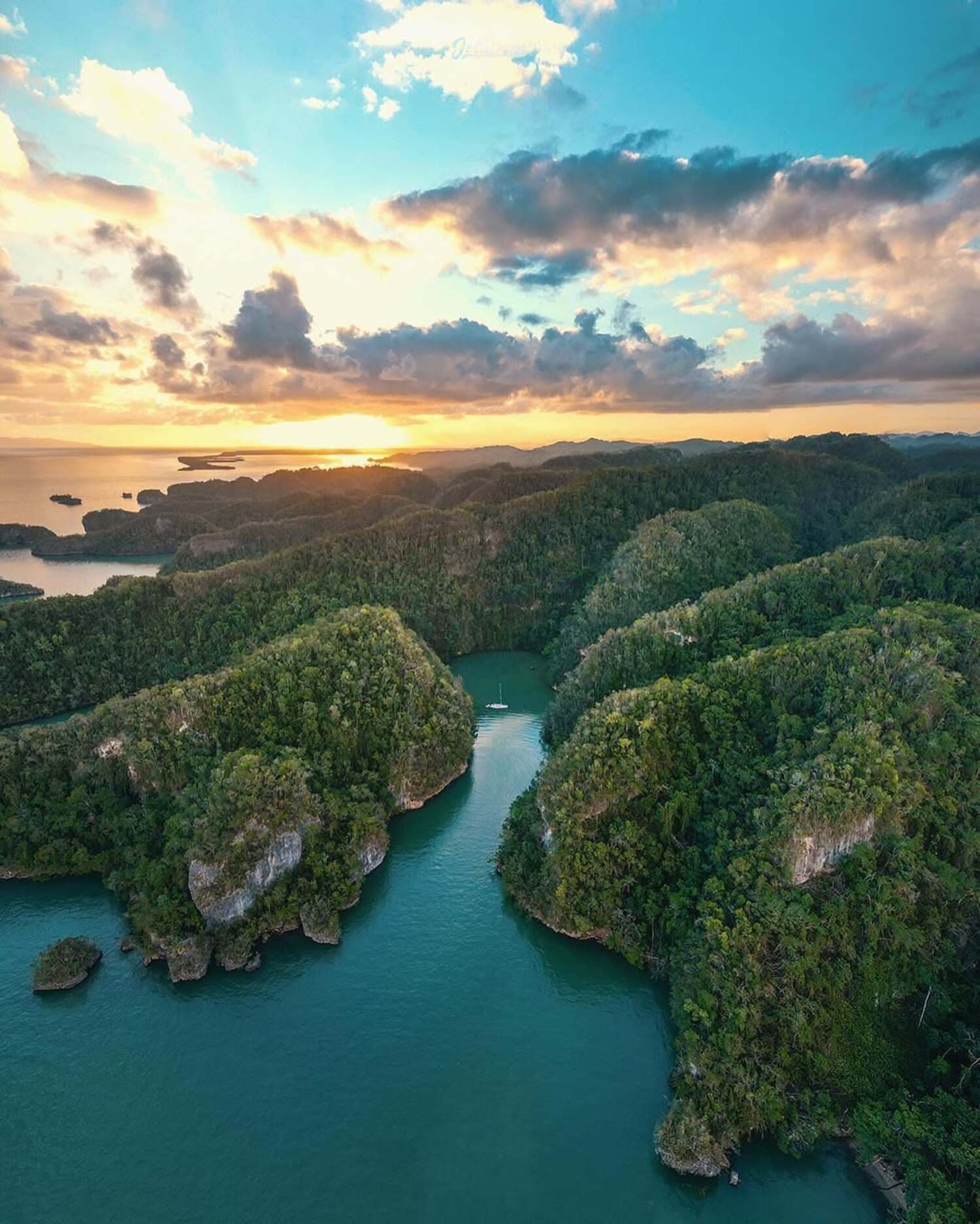 Punta Cana to Los Haitises Tour + Cayo Levantado & Montaña Redonda